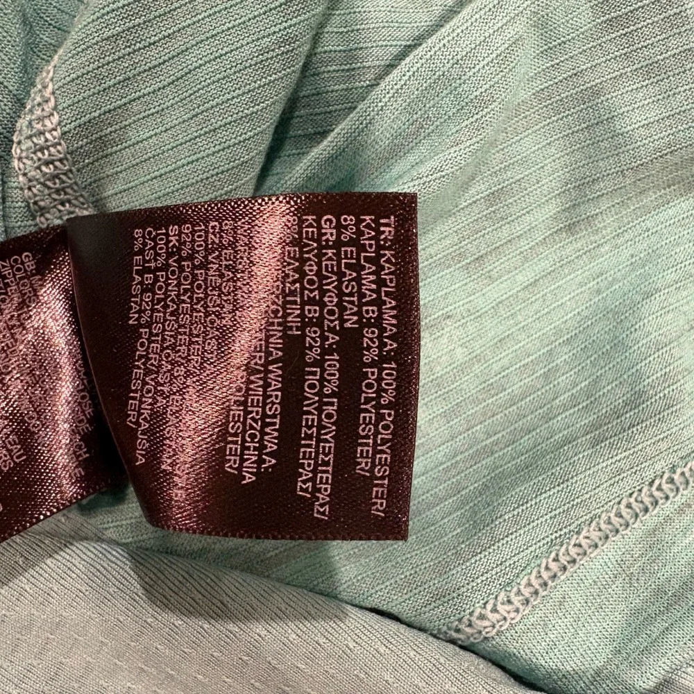 The North Face Women's V Neck Short Sleeve FlashDry‎ T Shirt Teal Green Size L - Picture 9 of 10